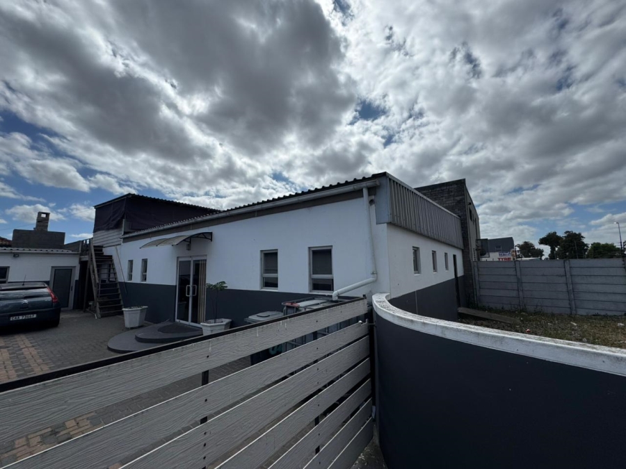 3 Bedroom Property for Sale in Hagley Western Cape